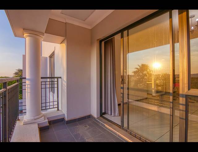 2 BEDROOM APARTMENT RENTED IN RIVONIA